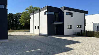 Expose Topmoderne Doppelhaushälften, belagsfertig, hochwertige Ausstattung 