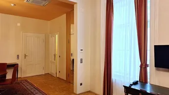 Expose CITY - Apartments - Living / Apartment 307