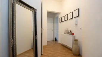 Expose ELISABETH-VORSTADT | 2-Zimmer-Altbau mit 3,30 m Raumhöhe – urban &amp; klassisch – 2022 generalrenoviert