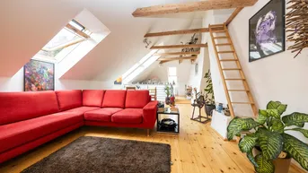 Expose GNIGL/HEUBERG | Wohnen unterm Sichtdachstuhl – 2,5 Zimmer voller Handwerkskunst und Atmosphäre