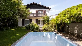 Expose NONNTAL | Charmantes Einfamilienhaus mit blickgeschütztem Garten und Pool in bester Lage