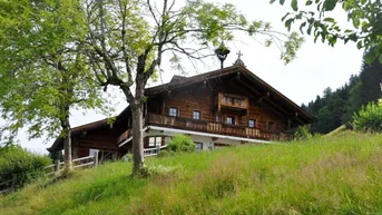 Expose Einzigartiges Anwesen mit unbeschreiblichem Alpenpanorama in Jochberg