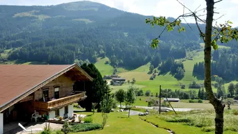 Expose Idyllisches Grundstück mit Altbestand in traumhafter Lage am Ortsrand von Jochberg