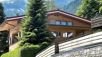 Expose Freizeitwohnsitz in Bestlage – Architektonisches Juwel in Kitzbühel