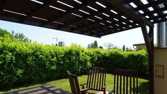 Expose naturnah Wohnen, großer Dachgarten und Schwimmbiotop – gemütliches Cottage im Erholungsgebiet | ZΞLLMANN IMMOBILIEN