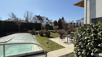 Expose Exklusive Doppelhaushälfte mit beheiztem Pool in Bestlage von Hietzing | ZELLMANN IMMOBILIEN