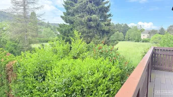 Expose Elegante Stadtvilla auf zwei Ebenen – Hallenbad, Privatgarten &amp; Garage inklusive | ZELLMANN IMMOBILIEN