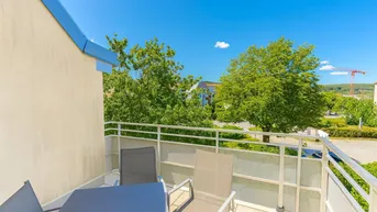 Expose „Ein Ort zum Aufatmen – Lichtdurchflutete Dachterrassen-Maisonette mit Stil“ | ZELLMANN IMMOBILIEN
