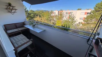 Expose „Stilvoll &amp; modern: Komplettsanierte Eigentumswohnung mit Loggia ins Grüne“ | ZELLMANN IMMOBILIEN