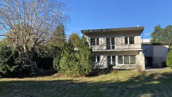 Expose Ein Ort mit Perspektive – Sonniges Grundstück mit entkerntem Bestandsgebäude in Breitenfurt | ZELLMANN IMMOBILIEN