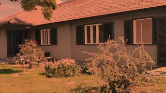 Expose Sonnendurchfluteter , komplett renovierter Bungalow mit romantischem Garten in Strasshof