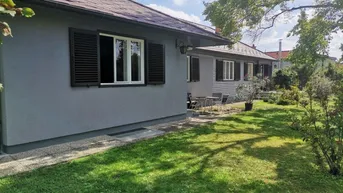 Expose Wohnen in einem geräumigen Bungalow in Strasshof - Perfekt für Wohnen und Arbeiten für nur 550.000€!