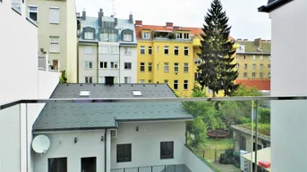 Expose 3-Zimmer Büro/Praxis mit Extra Küche, Innenhofterrasse und Klimaanlage nahe dem Hoßplatz | GARAGENPLATZ inklusive