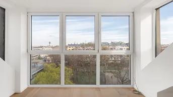 Expose LOFT STYLE + PARK VIEW // ERSTBEZUG // DACHGESCHOSSWOHNUNG MIT 33,50m² TERRASSE + MODERNE MARKENKÜCHE MIT GERÄTEN // ERLACHPARK