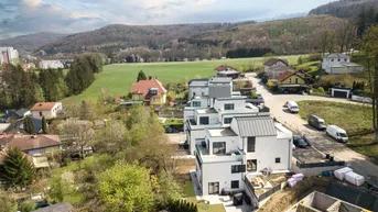 Expose Modernes Einfamilienhaus mit ca. 257m² Außenfläche | Photovoltaikanlage | Dachterrasse mit Blick über Wiental | Vollwertiger Wohnkeller