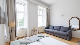 Expose RETRO-CHIC II AIRBNB oder SELBST EINZIEHEN II KOMPLETT MÖBLIERT II ca. 5m² BALKON II SOFORT NUTZBAR II NÄHE U6/AKH/VOLKSOPER/WUK