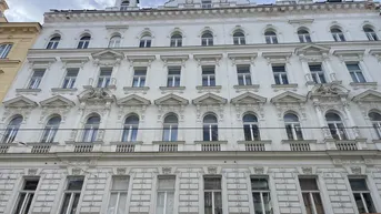 Expose Luxusaltbau in urbaner Lage in höchster Qualität saniert