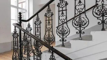 Expose BALKON UND ÜBER 4 METER RAUMHÖHE II PRESTIGE UND ELEGANZ II WOHNEN IM DENKMALGESCHÜTZEN MÖDLINGER STADTJUWEL II FUSSGÄNGERZONE