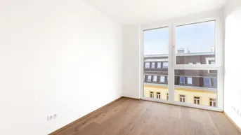 Expose ERSTBEZUG MIT FERNBLICK | Dachgeschoss mit ca. 12 m² INNENHOF-TERRASSE | TG-Stellplatz optional | Nachhaltiges Wohnbauprojekt