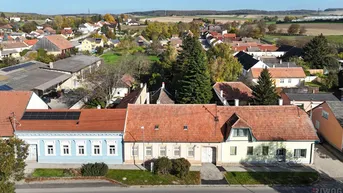 Expose KLASSISCHER STRECKHOF IN GROßWEIKERSDORF // Sanierungsbedarf