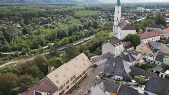 Expose Bauträgerprojekt mit Weitblick | Wohnungen, Gewerbeeinheiten &amp; Hotel | ca. 1.752 m² erzielbare Nutzfläche | bestandsfrei