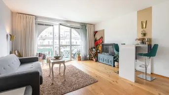 Expose Möbliertes, lichtdurchflutetes Mini-Loft in fußläufiger U-Bahn-Nähe mit Balkon, Garagenparkplatz und hervorragender Infrastruktur!
