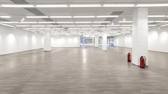 Expose Geschäftslokal mit ca. 605m² in Einkaufspassage! Zentrumslage &amp; gratis Kundenparkplätze!