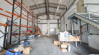 Expose 450m² Betriebsobjekt mit Halle und Büros | Parkplätze | Nähe Siemensstraße