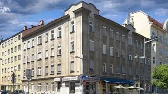 Expose Sanierungsbedürftige Werkstätte komplett innenhofseitig | nahe U1 Troststraße