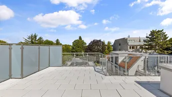 Expose Imposante und sehr helle Dachgeschosswohnung mit 2 Terrassen und hochwertiger Ausstattung in ehemlaigen Fuhrwerkhaus