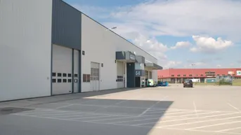 Expose Ebenerdige Lagerhalle mit 294m² im IZ-Süd in Kombination mit Büro ab ca. 113m²
