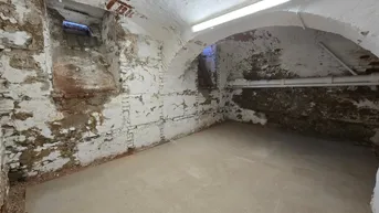 Expose * * * LAGERRAUM im KELLER im UNIVIERTEL - ZINZENDORFGASSE * * * 