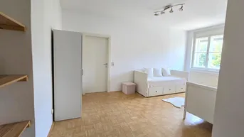 Expose * * * SINGLE- UND PÄRCHEN-HIT Nähe FH-Joanneum und Schloss-Eggenberg * * * 