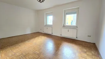 Expose * * * GÜNSTIGE WOHNUNG zum AUFHÜBSCHEN... 8 Radmin. zum BAUERNMARKT am LENDPLATZ... 10 RADMIN. zum HAUPTPLATZ + FH-JOANNEUM... 12 RADMIN. zur KF-UNI * * *