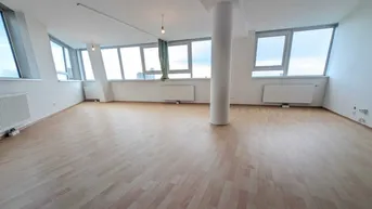 Expose Perfekt geschnittene 4-Zimmer Wohnung direkt beim Gasometer mit atemberaubenden Fernblick