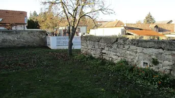 Expose " Sonniges Baugrundstück mit genehmigtem Wohnprojekt! "