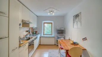 Expose Einmalige Gelegenheit - Stilvolle 2-Zimmer Wohnung in absoluter Ruhelage