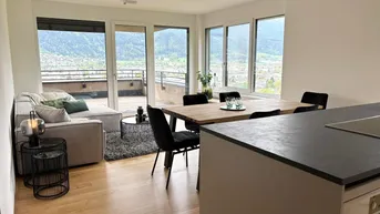 Expose Hochwertige 3-Zimmer Penthousewohnung mit großzügiger Terrasse, inkl. Einbauküche und separatem Hobbyraum!