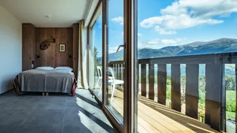 Expose Alpines Refugium mit Weitblick – Exklusives Anwesen mit Chalet und vier Tiny Houses in den Kärntner Nockbergen