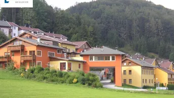 Expose Schöne 4-Zimmer Familienwohnung in Hof bei Salzburg - mtl. Rückzahlung ab EUR 855,-