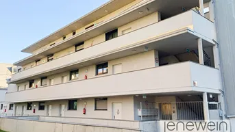 Expose ERDGESCHOSS - GROSSE ZWEIZIMMERWOHNUNG MIT TERRASSE - TIEFGARAGE