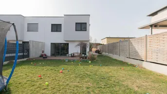 Expose Moderne Doppelhaushälfte mit Loft-Charakter in Pottendorf - Elegantes Wohnen mit Komfort und Stil