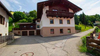Expose DIE GELEGENHEIT! MEHRFAMILIENHAUS MIT DREI WOHNEINHEITEN UND GROSSEM GRUNDSTÜCK (CA. 2.026 m²) IN UNMITTELBARER STADTNÄHE VON SPITTAL!