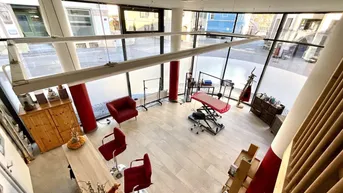 Expose HIER ARBEITEN SIE AN SPITTALS ERSTER ADRESSE! TOP MODERNE SHOPFLÄCHE MIT ATTRAKTIVEM FLAIR DAS ZUM FLANIEREN UND BUMMELN EINLÄDT!