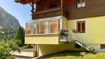 Expose TRAUMHAFTE ALPENWOHNUNG MIT GLOCKNERBLICK BEI HEILIGENBLUT - PERFEKT FÜR NATURLIEBHABER!