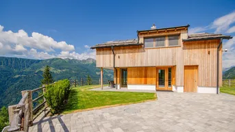 Expose ANKOMMEN. AUFATMEN. BLEIBEN. EXKLUSIVES NEUBAU-CHALET MIT FREIZEITWOHNSITZWIDMUNG IM MÖLLTAL!