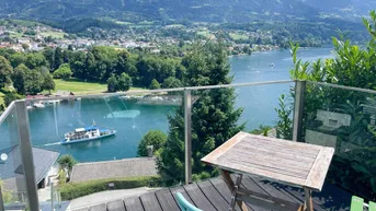 Expose ATEMBERAUBENDE MIETWOHNUNG MIT WUNDERBAREM SEEBLICK UND PRIVATEM SEEZUGANG IN SEEBODEN ZU VERMIETEN!