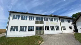 Expose Vielfältig nutzbare Gewerbefläche mit Garage