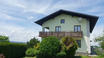 Expose Haus mit zwei Wohnungen – ideal für Familie oder Vermietung