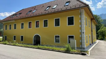 Expose Liebevoll renoviertes Ertragsobjekt mit 14 Wohneinheiten incl. Bauland